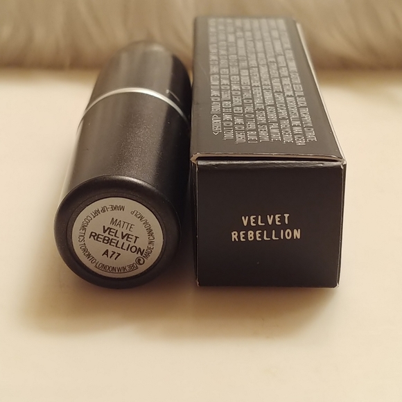 NIB MAC Velvet Rebellion Matte Lipstick Deep Vamp - Picture 6 of 8
